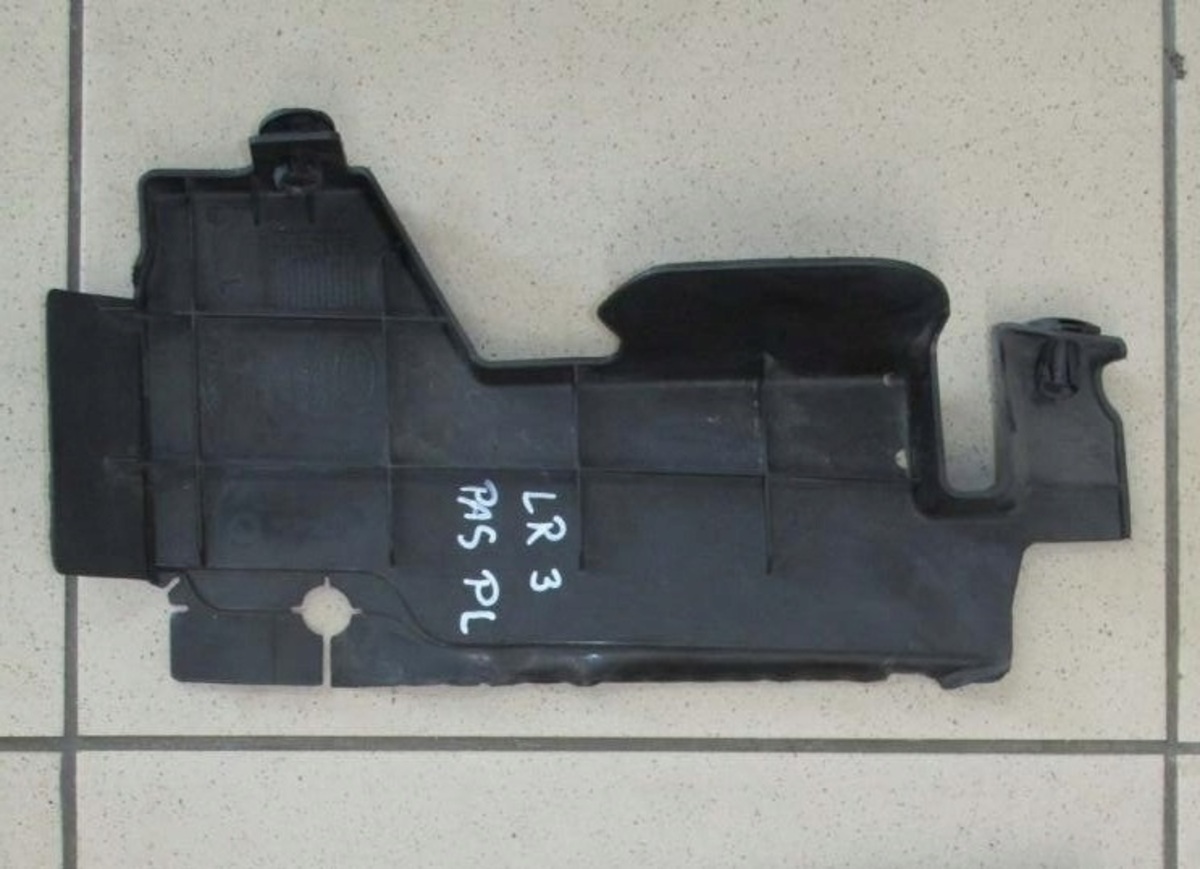 DHN500034 Дефлектор радіатора правий RANGE ROVER SPORT L320 2005-2009 Б/У